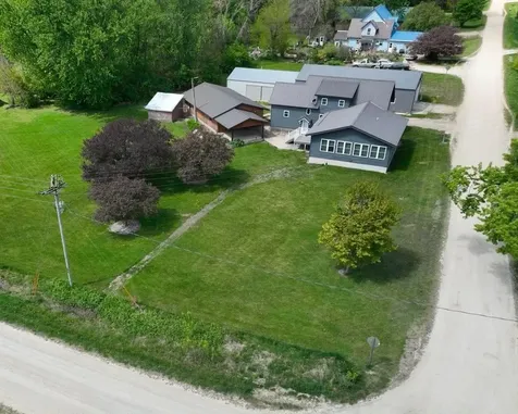 2496 239th Street New Hampton IA 50659