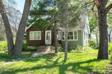 1919 Cypress Avenue Cedar Falls IA 50613
