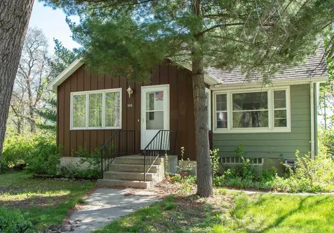 1919 Cypress Avenue Cedar Falls IA 50613