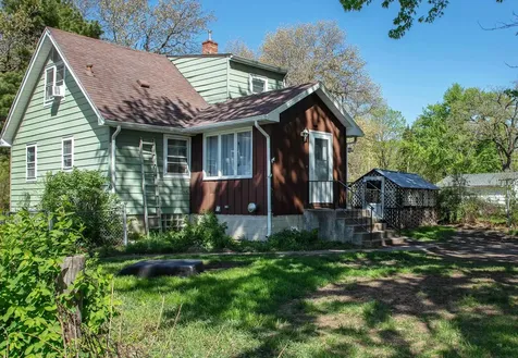 1919 Cypress Avenue Cedar Falls IA 50613