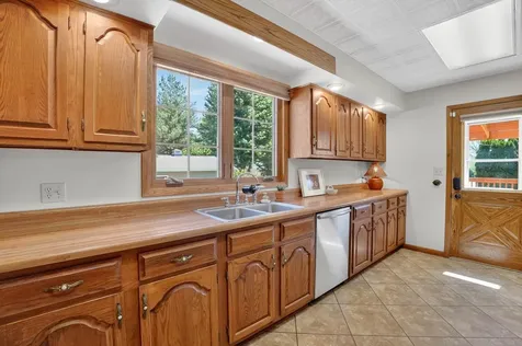 6205 Kimball Avenue Waterloo IA 50701