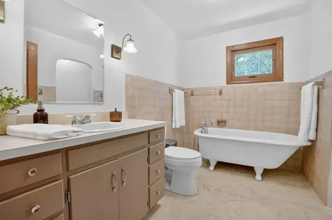 6205 Kimball Avenue Waterloo IA 50701
