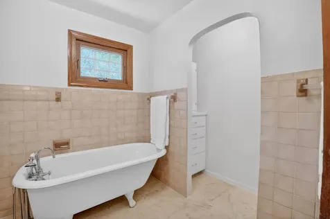 6205 Kimball Avenue Waterloo IA 50701