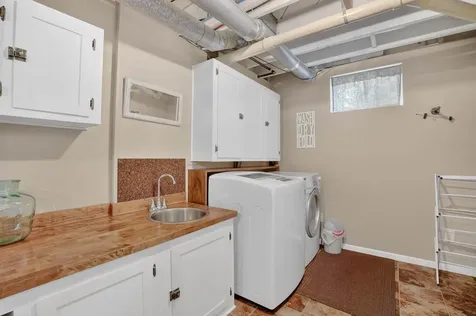 6205 Kimball Avenue Waterloo IA 50701