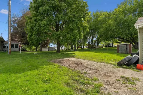 338 E Plum Street West Union IA 52175