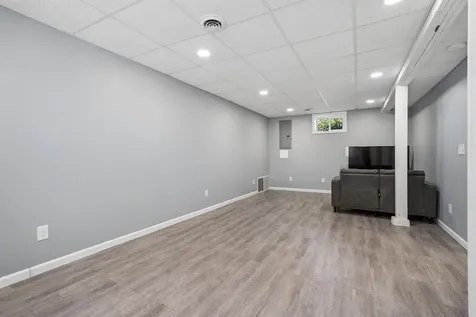 2618 Cedar Heights Drive Cedar Falls IA 50613