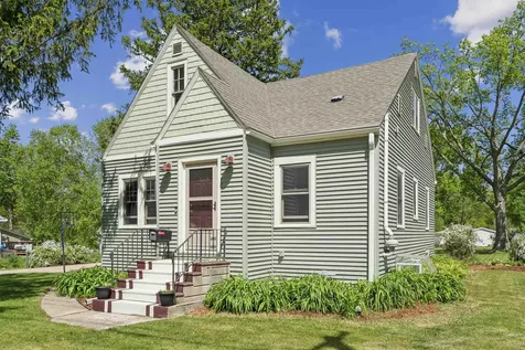 2618 Cedar Heights Drive Cedar Falls IA 50613