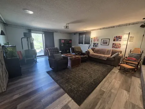 2208 Jefferson Road Manchester IA 52057