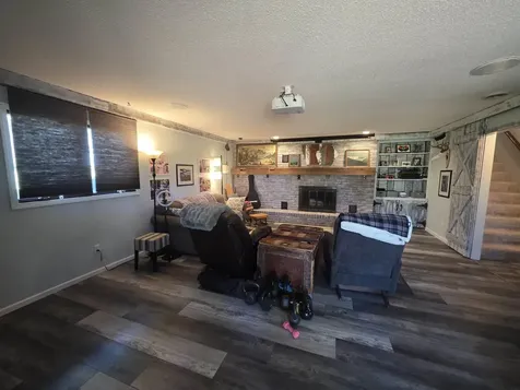 2208 Jefferson Road Manchester IA 52057