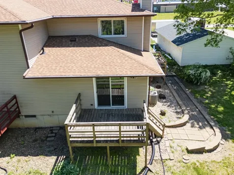 2122 Bicentennial Drive Cedar Falls IA 50613