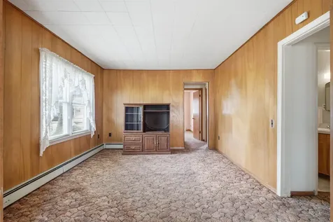 212 Clara Avenue Manchester IA 52057