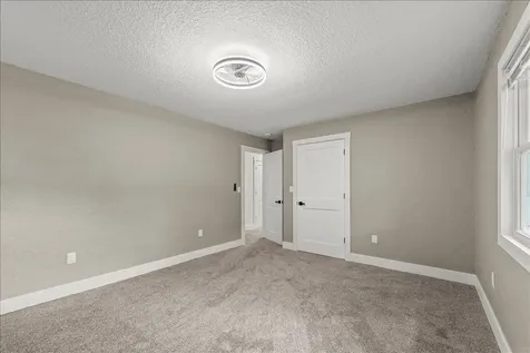 11698 S33 Highway Iowa Falls IA 50126