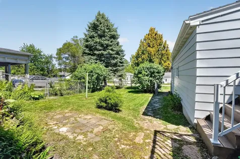 1115 W 10th Street Cedar Falls IA 50613