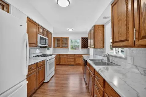 1115 W 10th Street Cedar Falls IA 50613