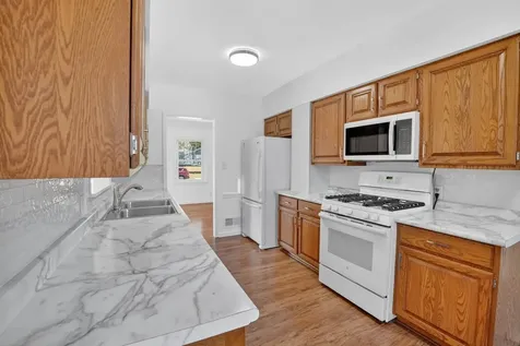 1115 W 10th Street Cedar Falls IA 50613
