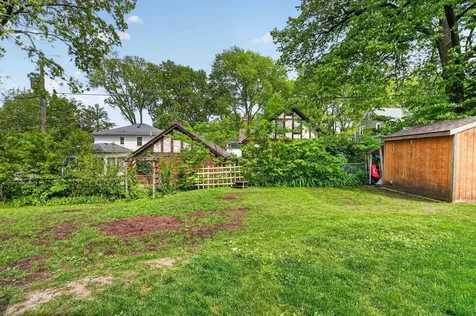 171 Lovejoy Avenue Waterloo IA 50701