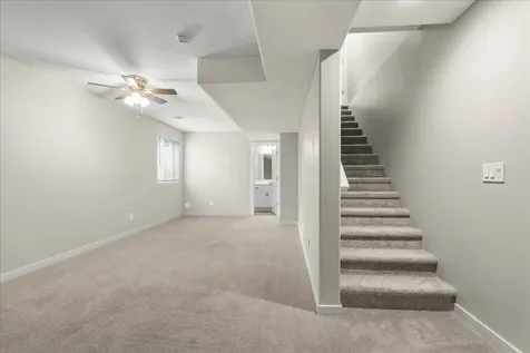 4332 S Mourning Dove Drive Waterloo IA 50702