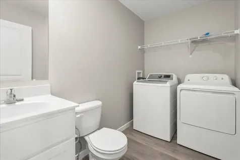 4332 S Mourning Dove Drive Waterloo IA 50702