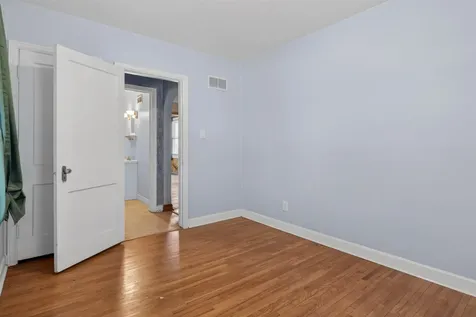 928 W Parker Street Waterloo IA 50703