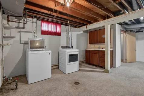 928 W Parker Street Waterloo IA 50703