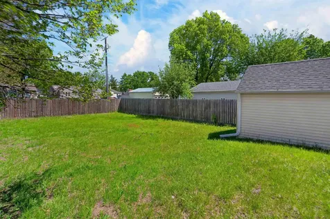 928 W Parker Street Waterloo IA 50703