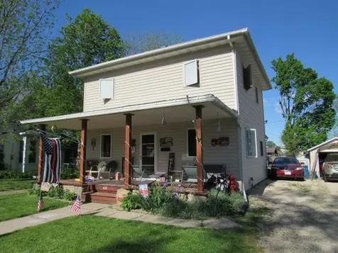 418 N Cedar Street Monticello IA 52310