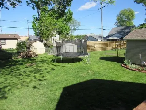 418 N Cedar Street Monticello IA 52310