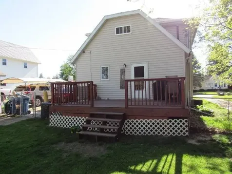 418 N Cedar Street Monticello IA 52310