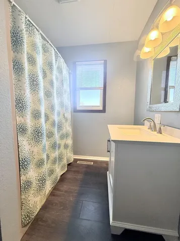 204-206 E Elm Street Iowa Falls IA 50126