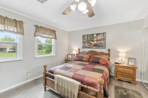 716 E 13th Street Sumner IA 50674