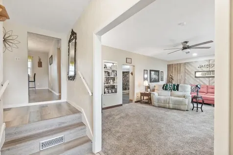 716 E 13th Street Sumner IA 50674