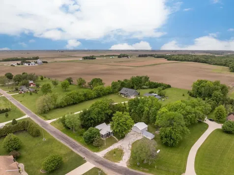 716 E 13th Street Sumner IA 50674