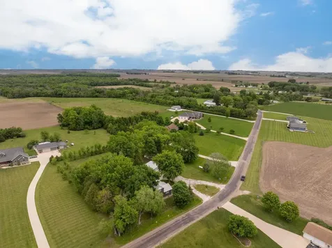 716 E 13th Street Sumner IA 50674