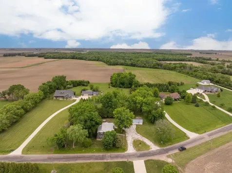 716 E 13th Street Sumner IA 50674