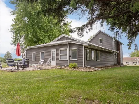 716 E 13th Street Sumner IA 50674