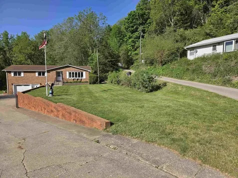32387 Highway 52 Guttenberg IA 52052