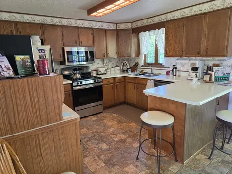 32387 Highway 52 Guttenberg IA 52052