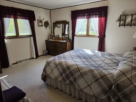 32387 Highway 52 Guttenberg IA 52052