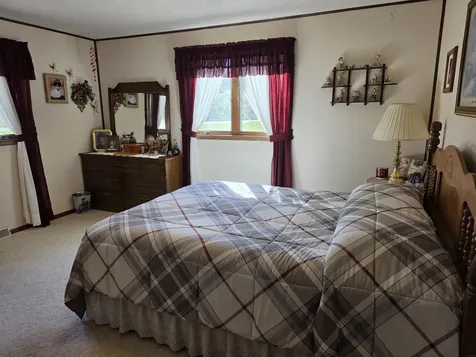 32387 Highway 52 Guttenberg IA 52052