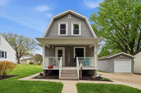 330 S Walnut Avenue New Hampton IA 50659
