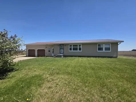 2258 110th Avenue Masonville IA 50654