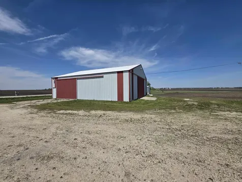 2258 110th Avenue Masonville IA 50654