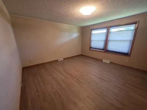 2258 110th Avenue Masonville IA 50654