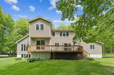 112 Castle Lane Denver IA 50622