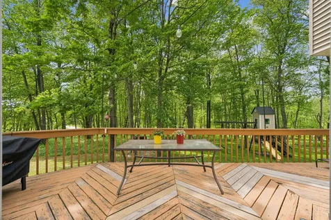 112 Castle Lane Denver IA 50622