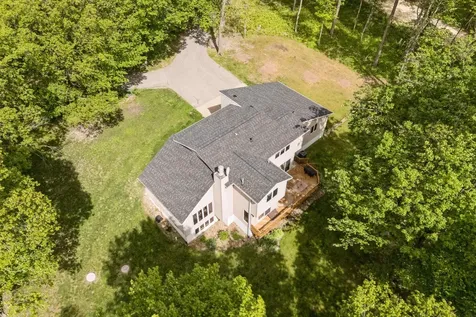 112 Castle Lane Denver IA 50622