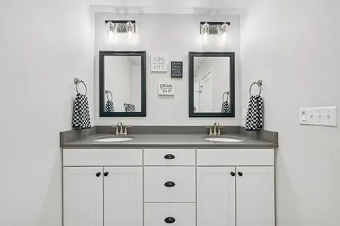 710 Brook Ridge Avenue North Liberty IA 52317