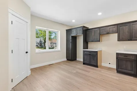 1219 W 7th Street Waterloo IA 50702