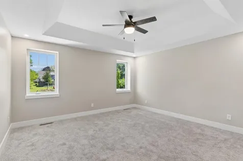 1219 W 7th Street Waterloo IA 50702