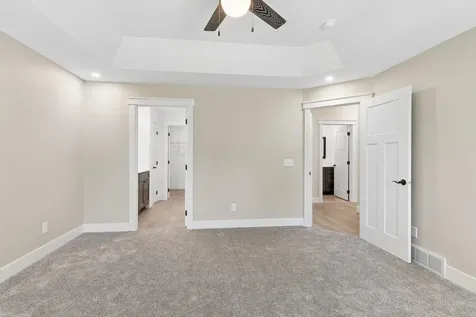 1219 W 7th Street Waterloo IA 50702